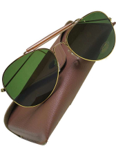 Sonnenbrille grüne Gläser mit Etui 