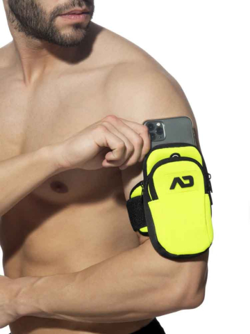 ADDICTED Oberarm Little Bag - gelb 